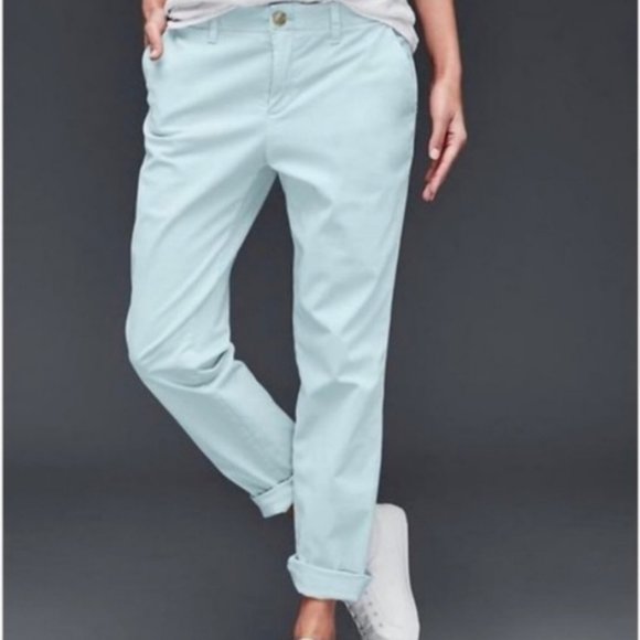 Gap for Good Pale Blue Women's Girlfriend Khaki's Size 8 - Picture 1 of 9